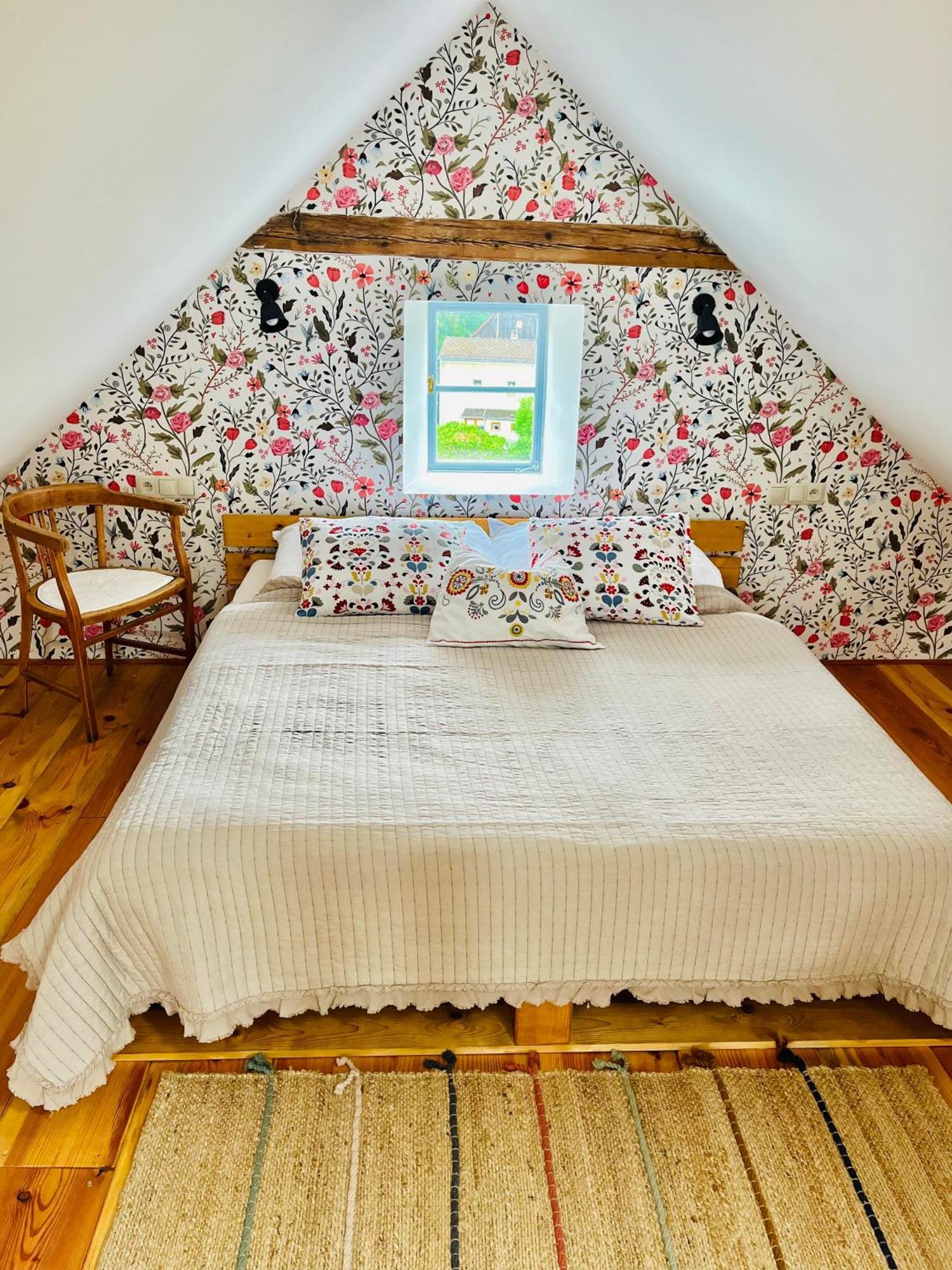 Na Nebi 187 Apart otel Bečov nad Teplou Dış mekan fotoğraf
