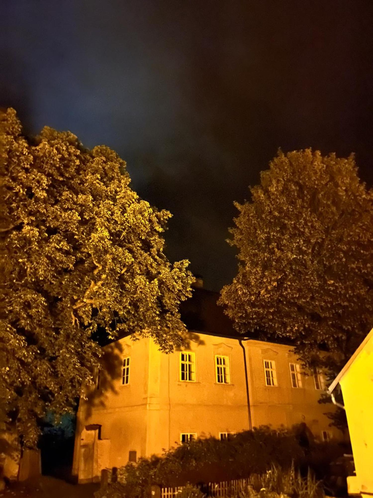 Na Nebi 187 Apart otel Bečov nad Teplou Dış mekan fotoğraf