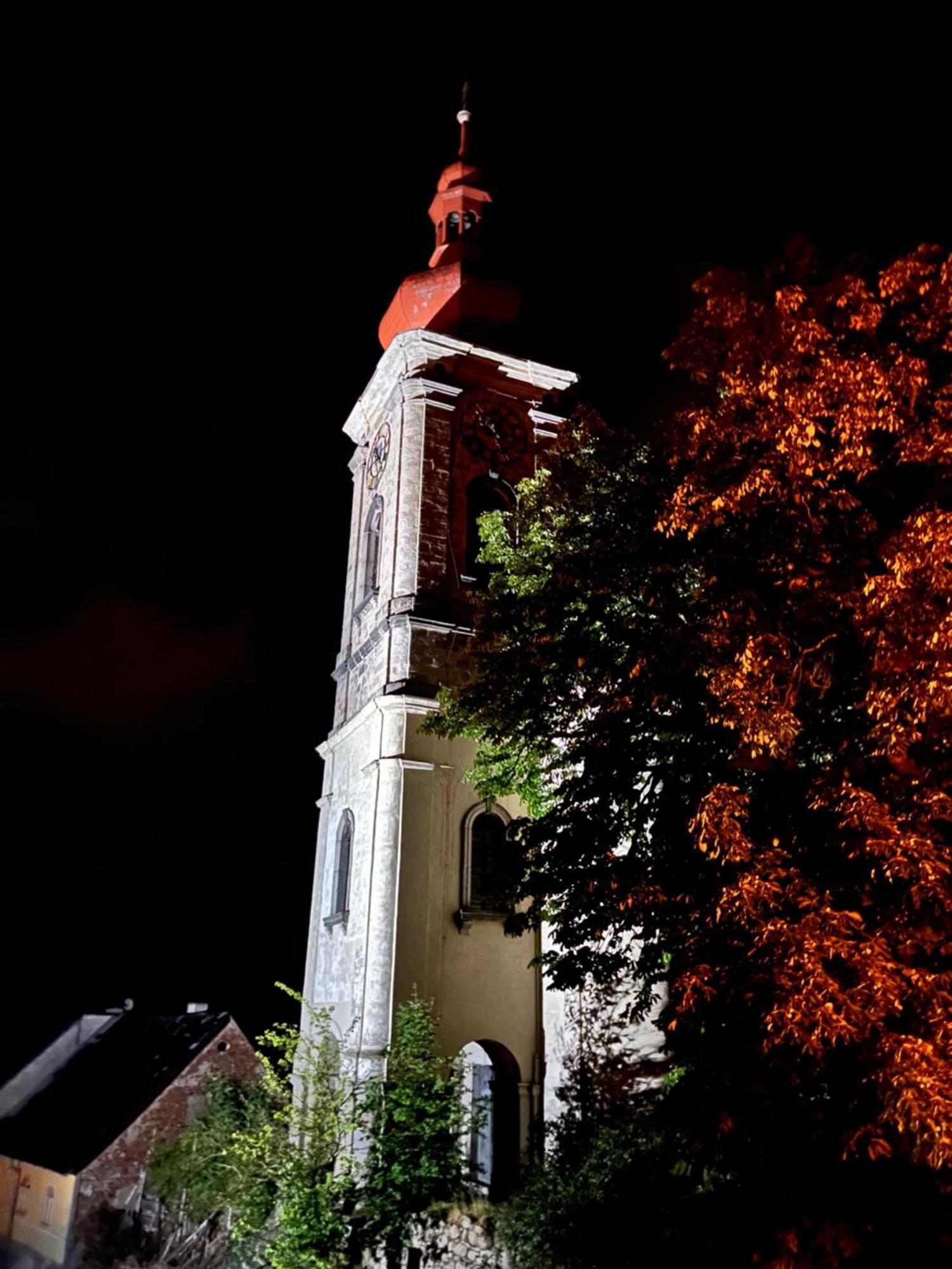 Na Nebi 187 Apart otel Bečov nad Teplou Dış mekan fotoğraf
