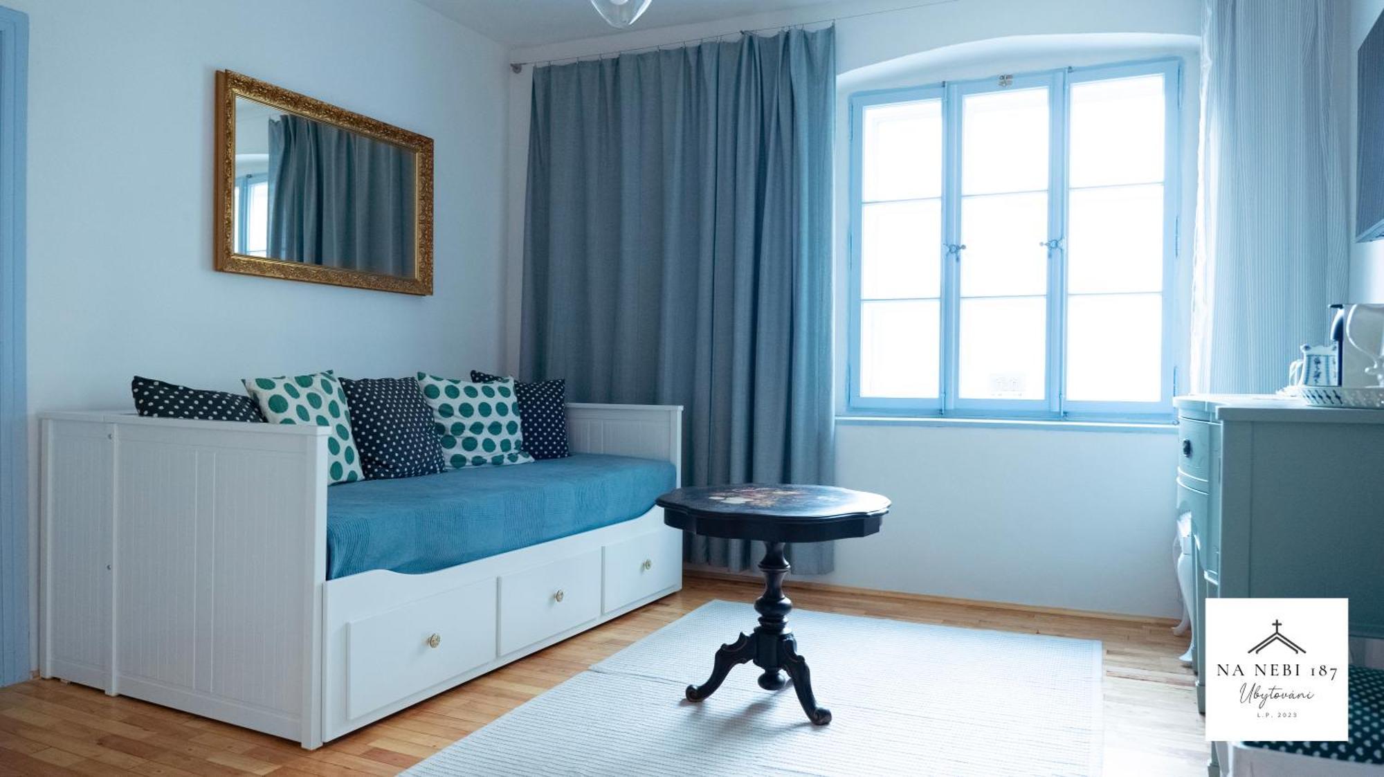 Na Nebi 187 Apart otel Bečov nad Teplou Dış mekan fotoğraf